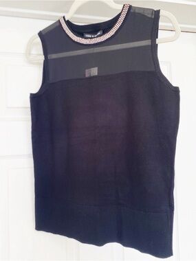 NWT Cable & Gauge Black Sleeveless Top with Collar Embellishment in Size Small